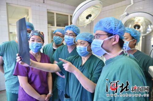 保定市全面对接首都医疗资源