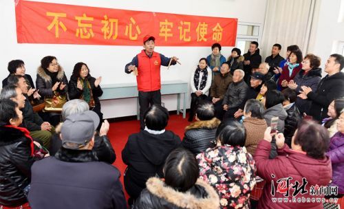 南宫“快板大王”走村串巷宣讲十九大精神
