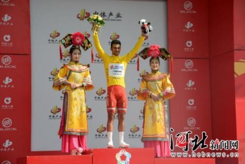 环中国国际公路自行车赛首战比赛承德皇家御道上演（组图）